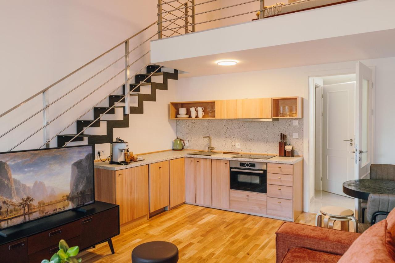 Modern Mezzanine Apt At Jecna St Praga Exterior foto